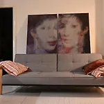 Apartamento Cozy Two-bedroom Close To The Center *