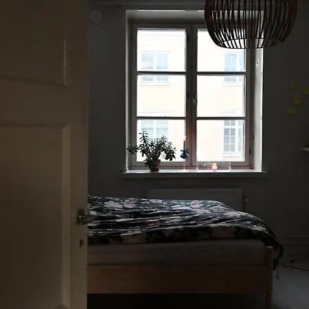 Cozy Two-bedroom Close To The Center * Helsinki