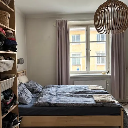 Cozy Two-bedroom Close To The Center